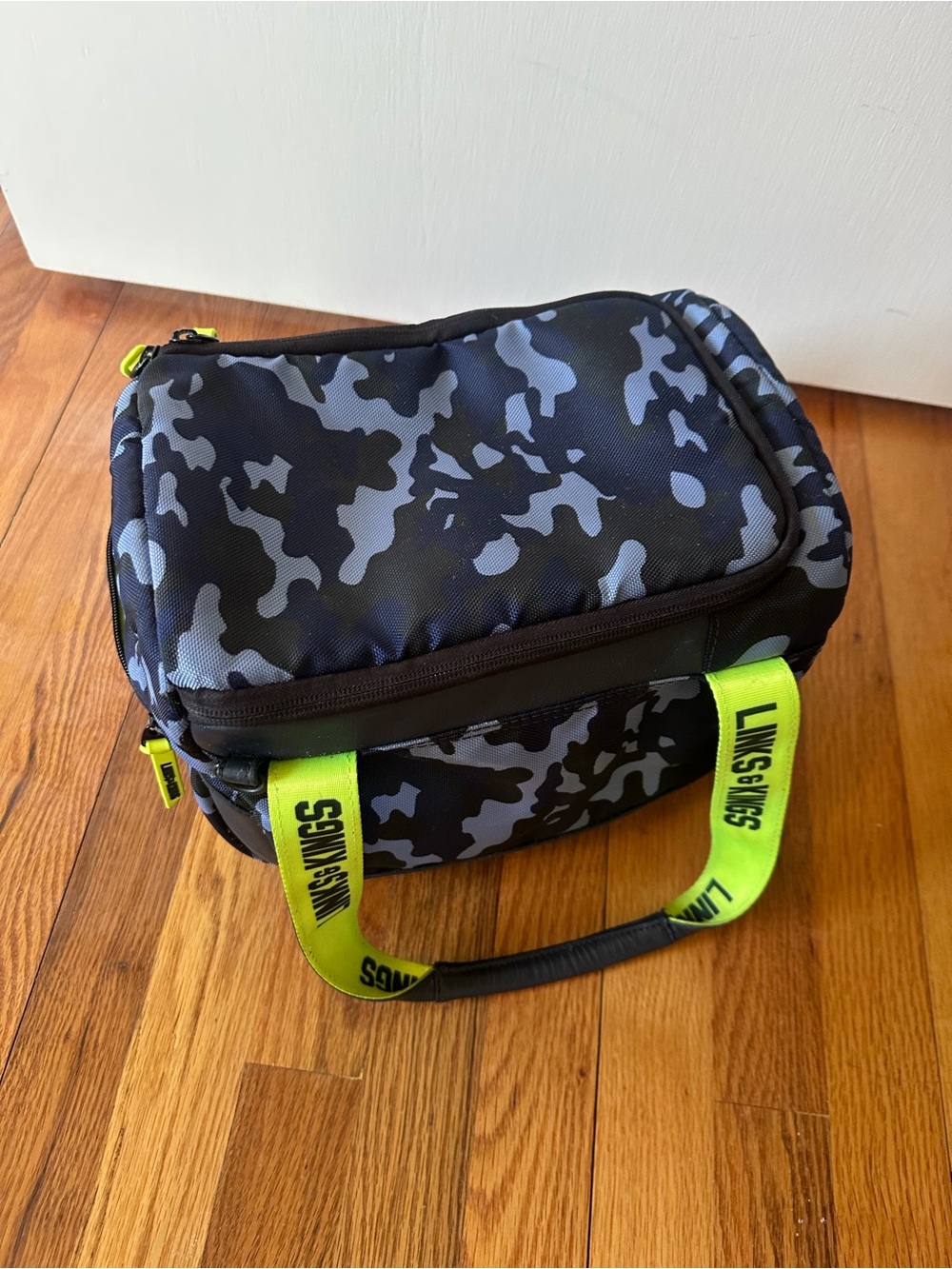 Camouflage cooler with Neon Lime Strap - links and kings